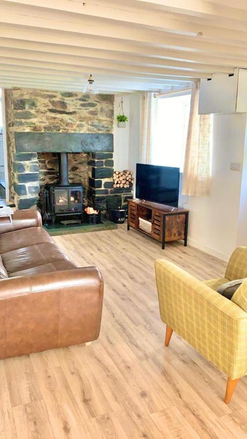 Snowdonia Retreat Villa Trefriw ภายนอก รูปภาพ