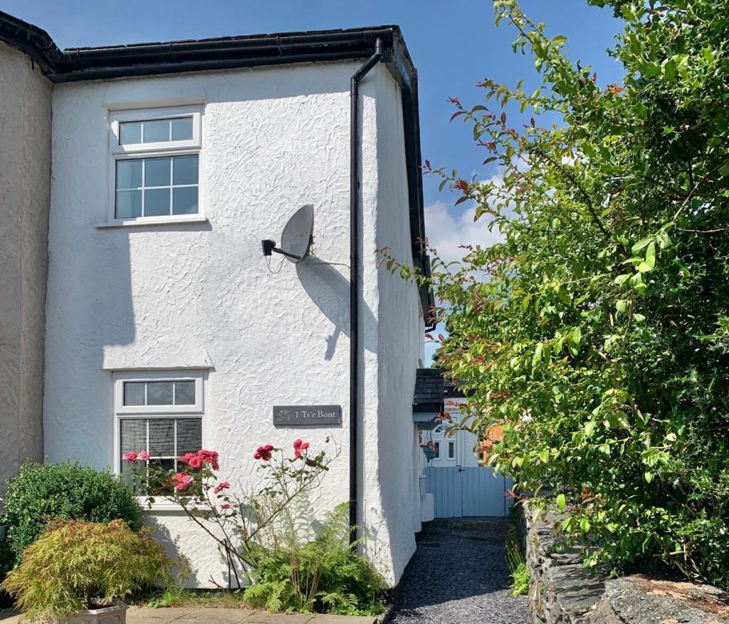 Snowdonia Retreat Villa Trefriw ภายนอก รูปภาพ